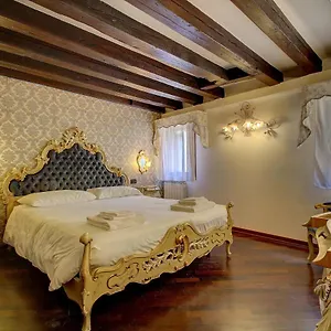 https://terrace-marco-polo.hotelslidodijesolo.com