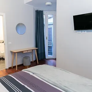Sweet House Deluxe Apartment